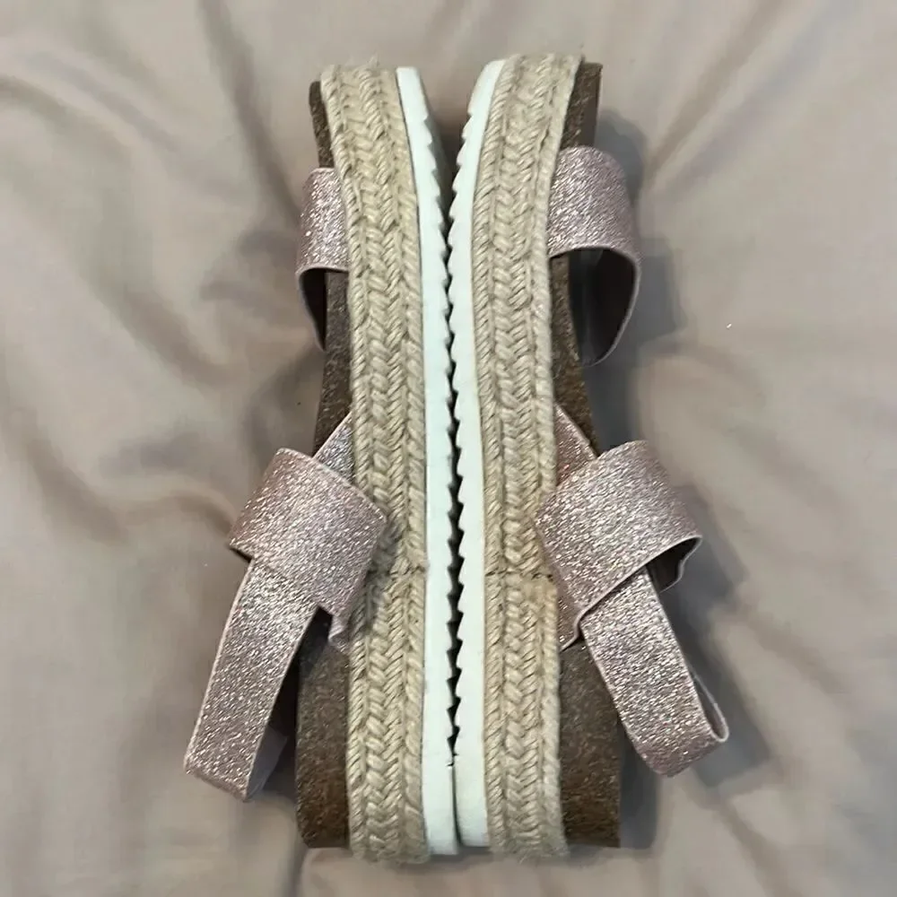 Madden girl size 8.5 pink & gold sparkly jute wedge comfy stylish sandals GUC